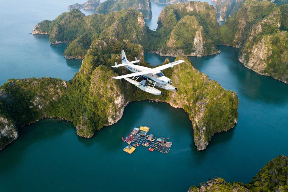 volo in idrovolante nella baia di Halong